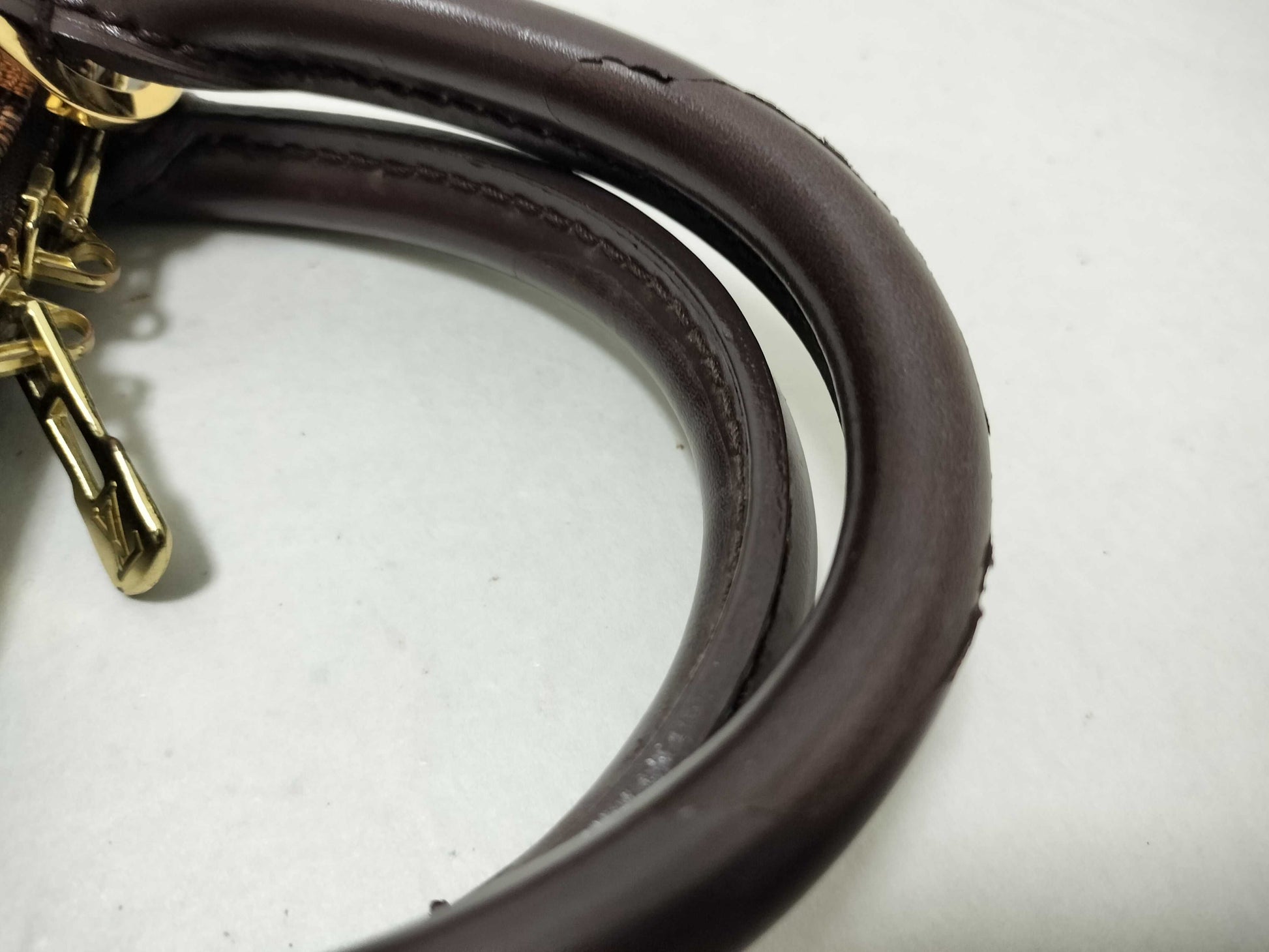 LOUIS VUITTON Damier Alma Handbag