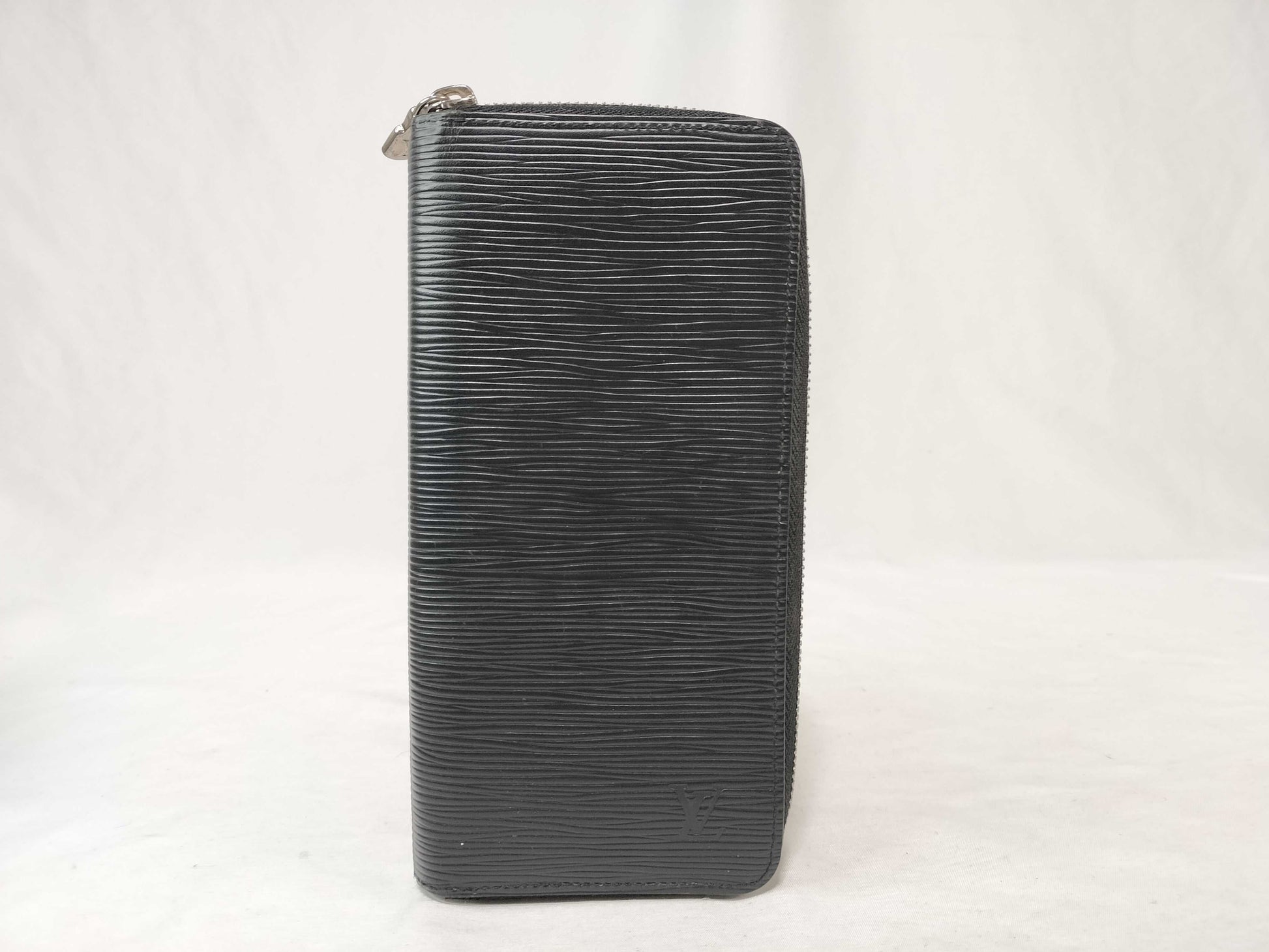 LOUIS VUITTON Epi Louis Vuitton Wallet