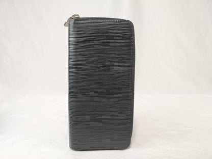 LOUIS VUITTON Epi Louis Vuitton Wallet