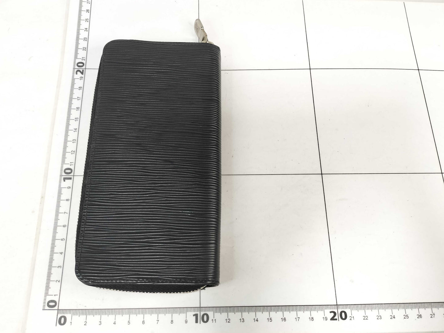 LOUIS VUITTON Epi Louis Vuitton Wallet