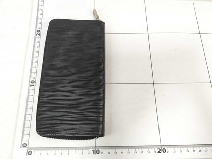 LOUIS VUITTON Epi Louis Vuitton Wallet