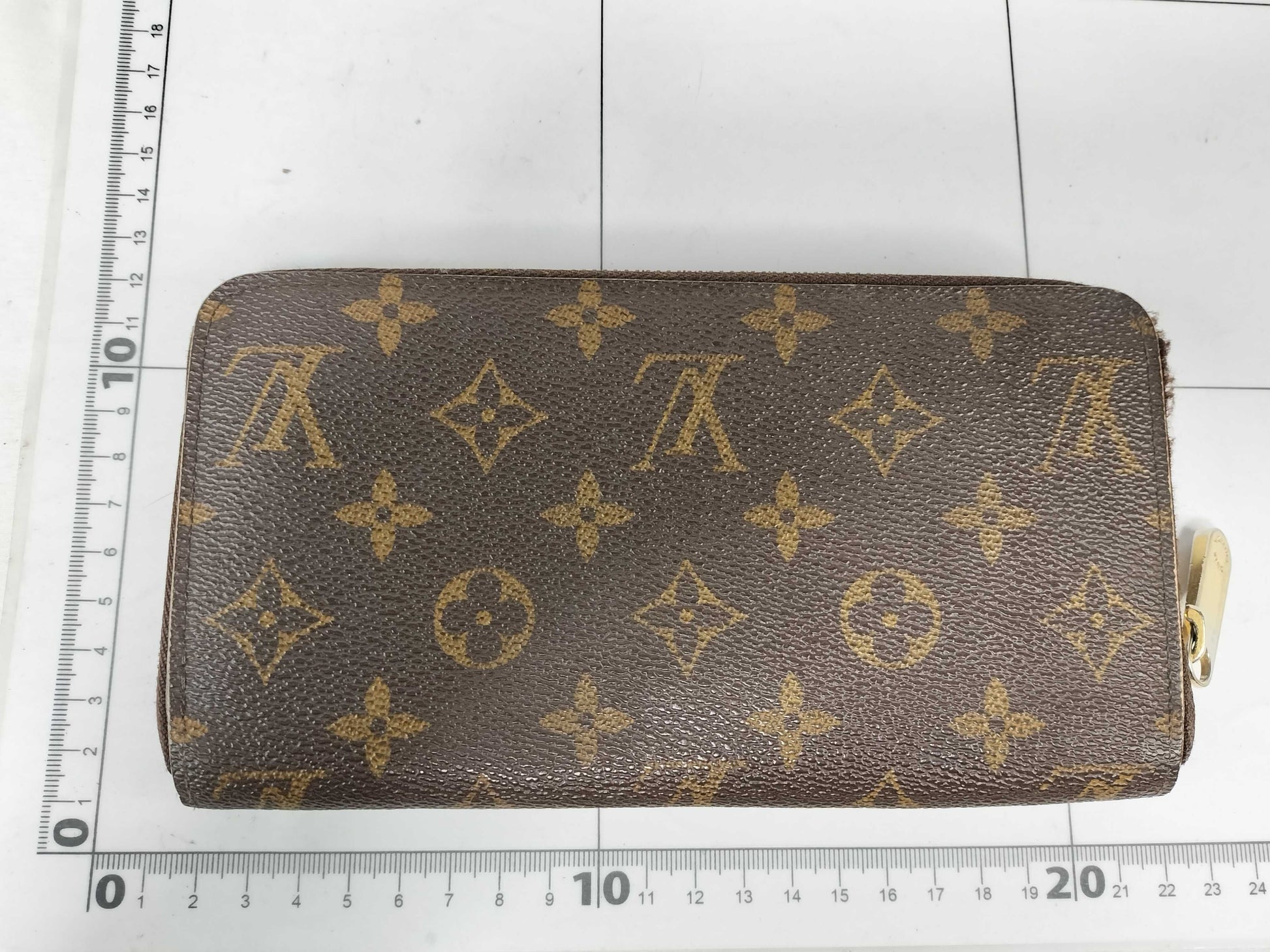 LOUIS VUITTON Monogram Louis Vuitton Wallet