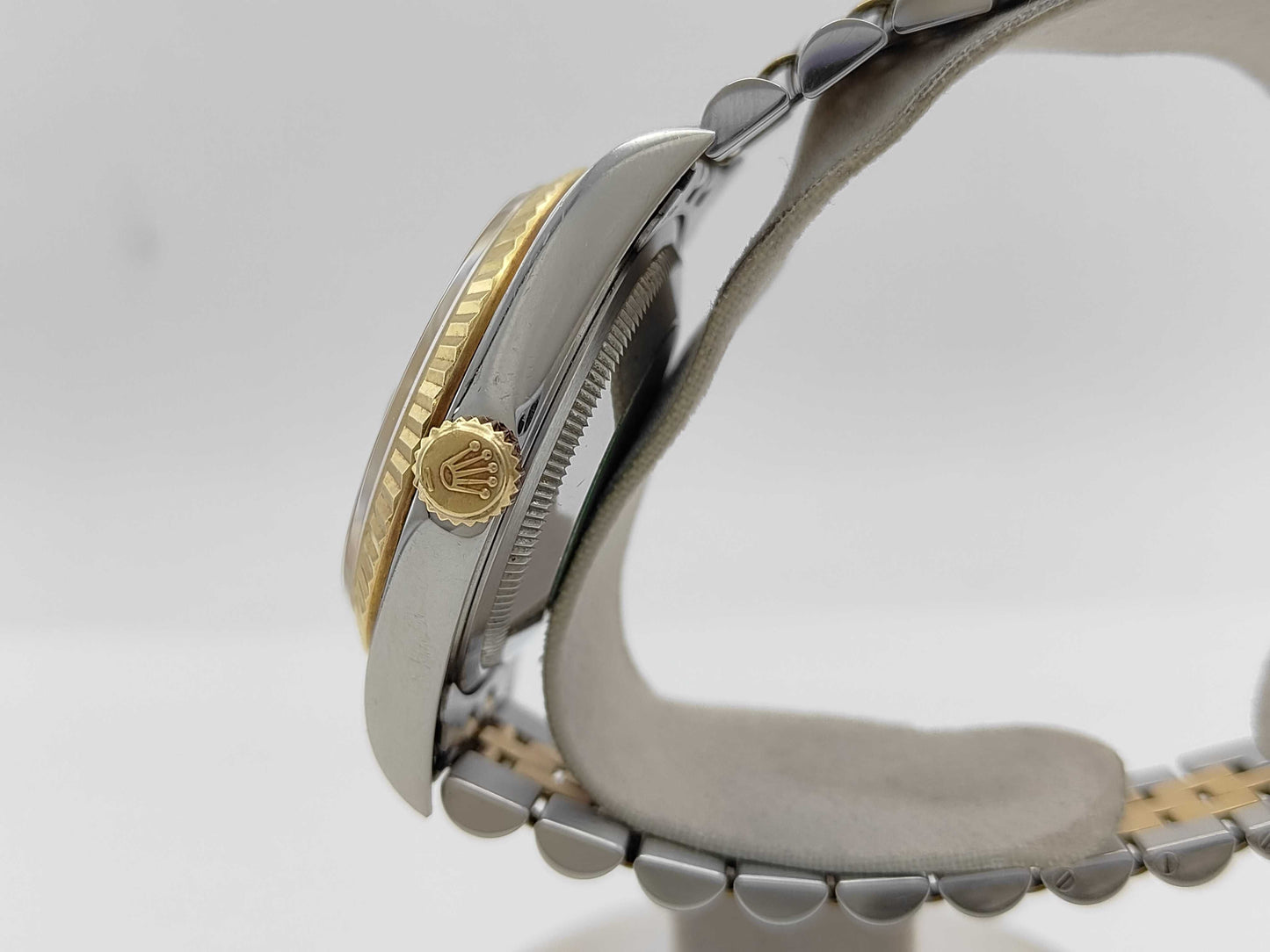 ROLEX 16233 P237670 Champagne Dial Jubilee Bracelet Men's Watch