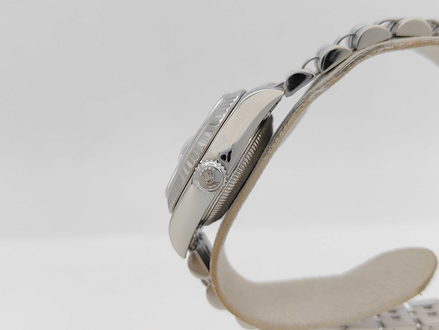 ROLEX 69174G U522009 Silver Dial Jubilee Bracelet Women's Watch