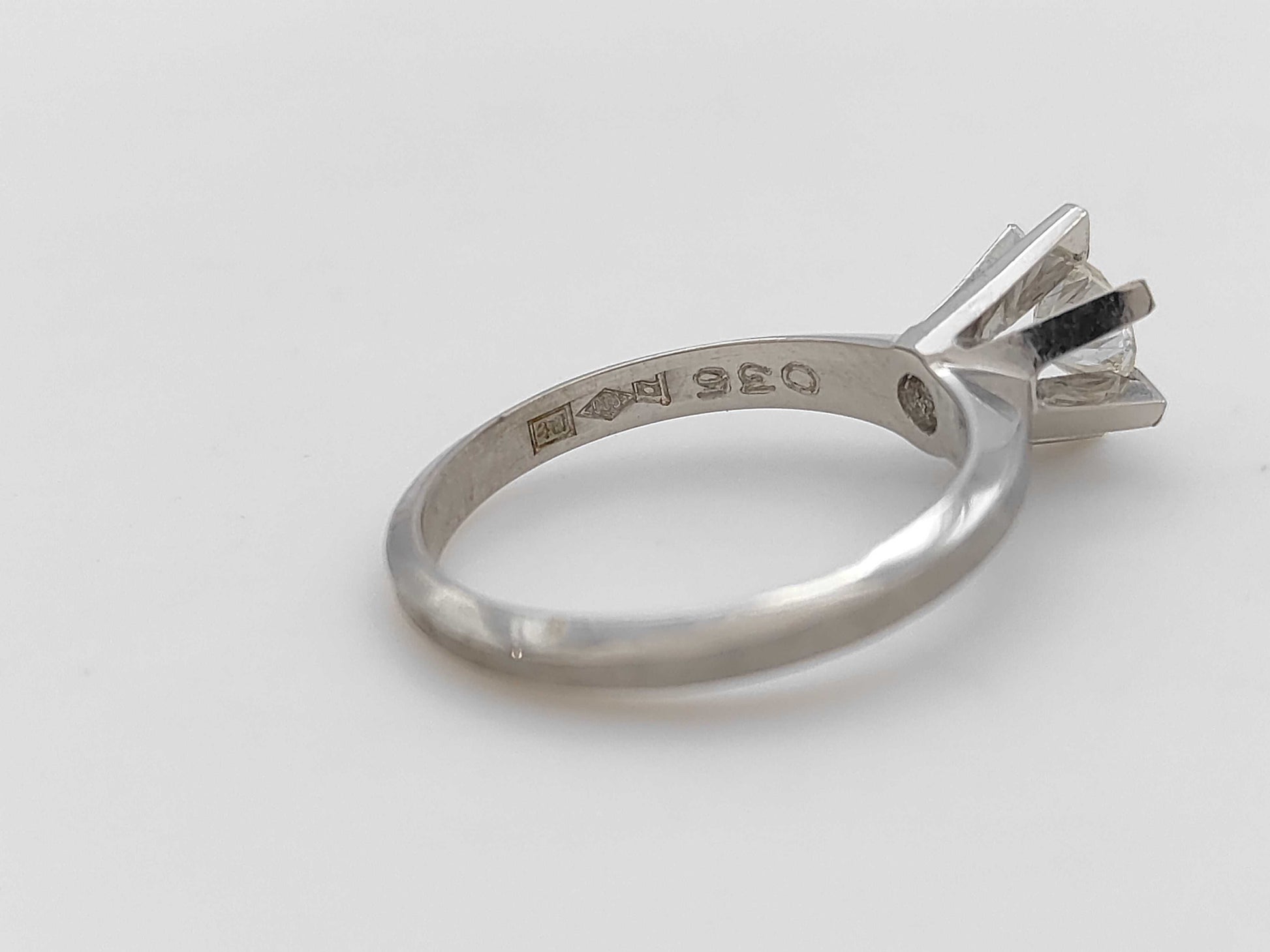 D0.35ct Pt900 4.4g Ring 