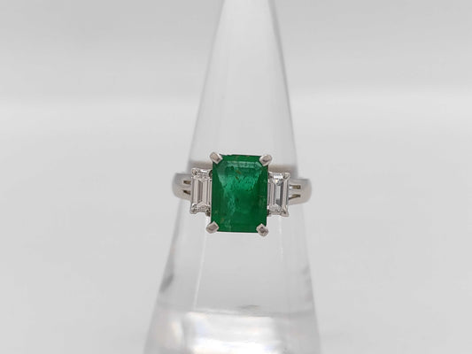 E1.57ct D0.50ct PM 6.1g Ring 