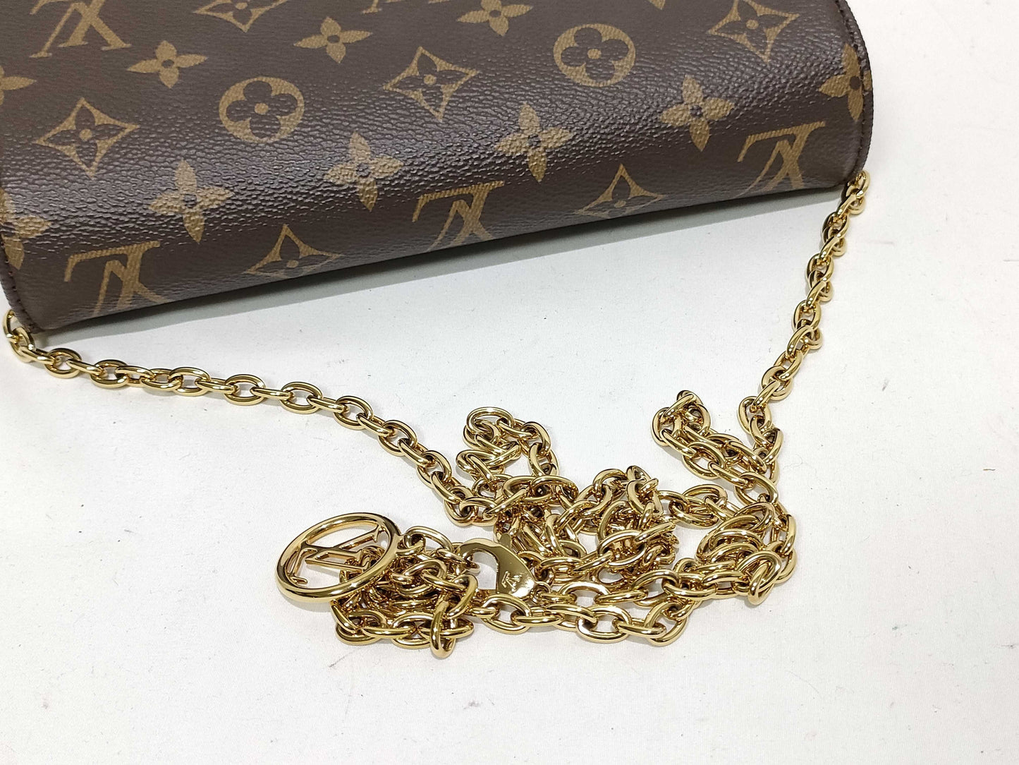 LOUIS VUITTON Monogram Wallet on Chain Lily M82509 RFID Shoulder Bag