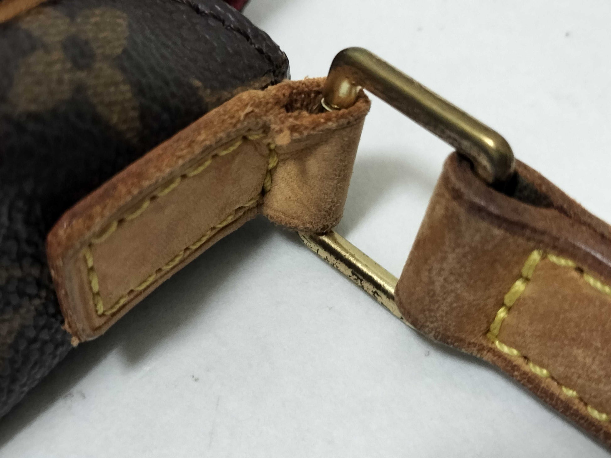 LOUIS VUITTON Monogram LV Tan Blanc M51179 Shoulder Bag