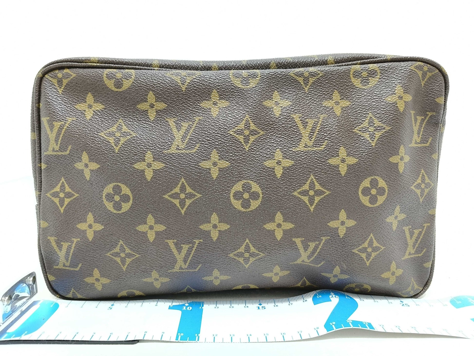 LOUIS VUITTON Monogram True Toilet Monogram Pouch