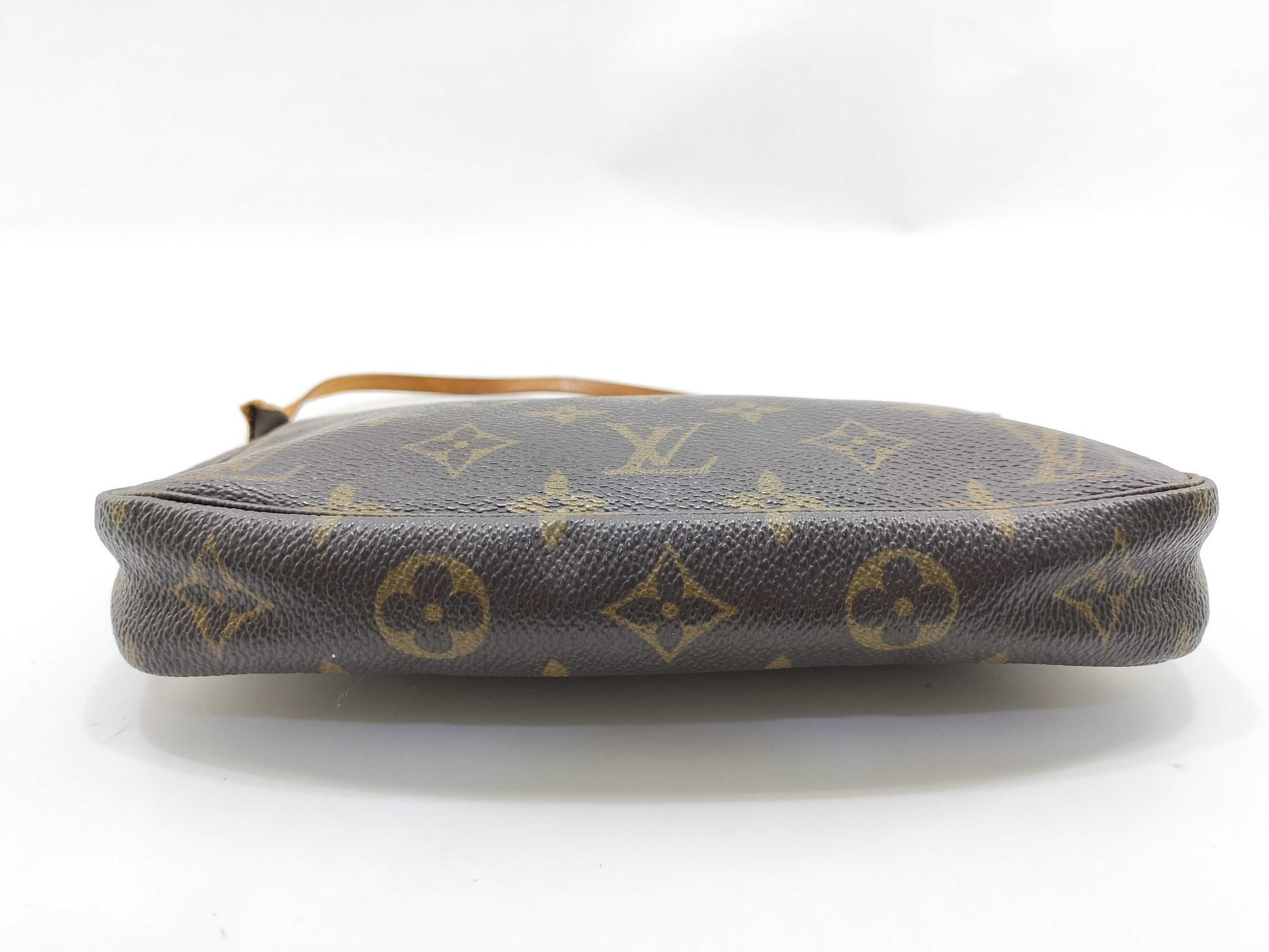 LOUIS VUITTON Monogram Accessoires Pouch