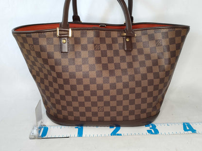 LOUIS VUITTON Damier LV Manosque Handbag