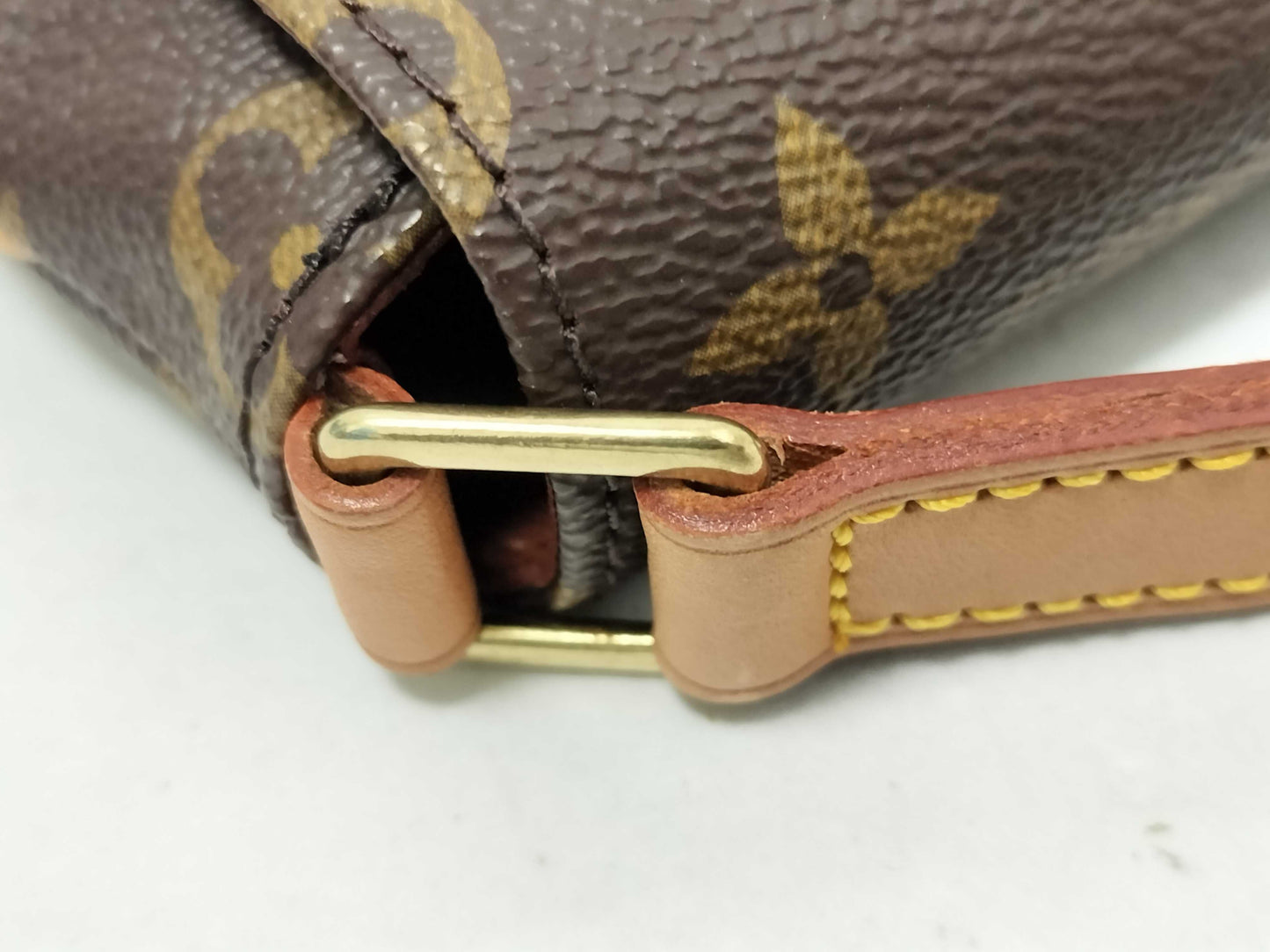 LOUIS VUITTON Monogram Shoulder Bag