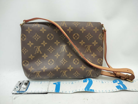 LOUIS VUITTON Monogram Shoulder Bag