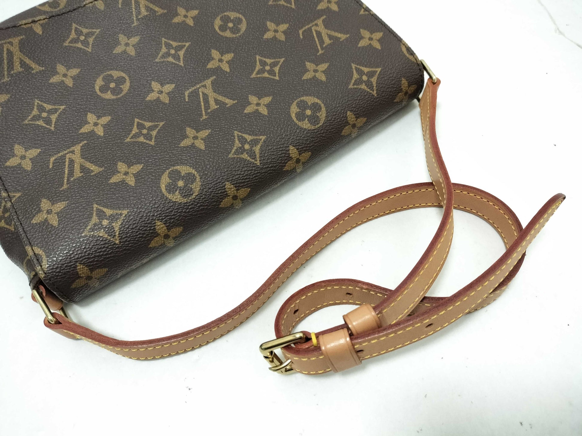 LOUIS VUITTON Monogram Shoulder Bag