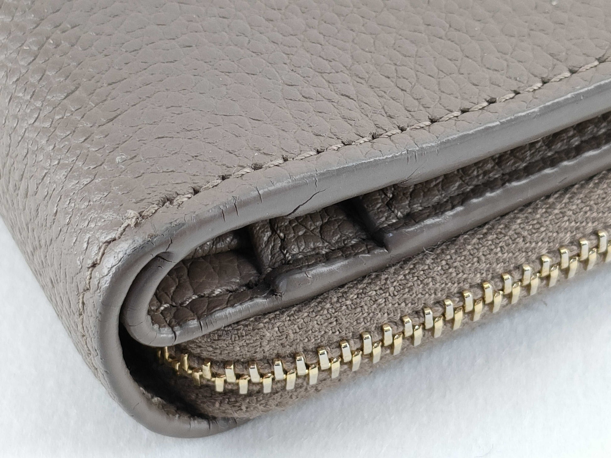 SAINT LAURENT YSL wallet, beige