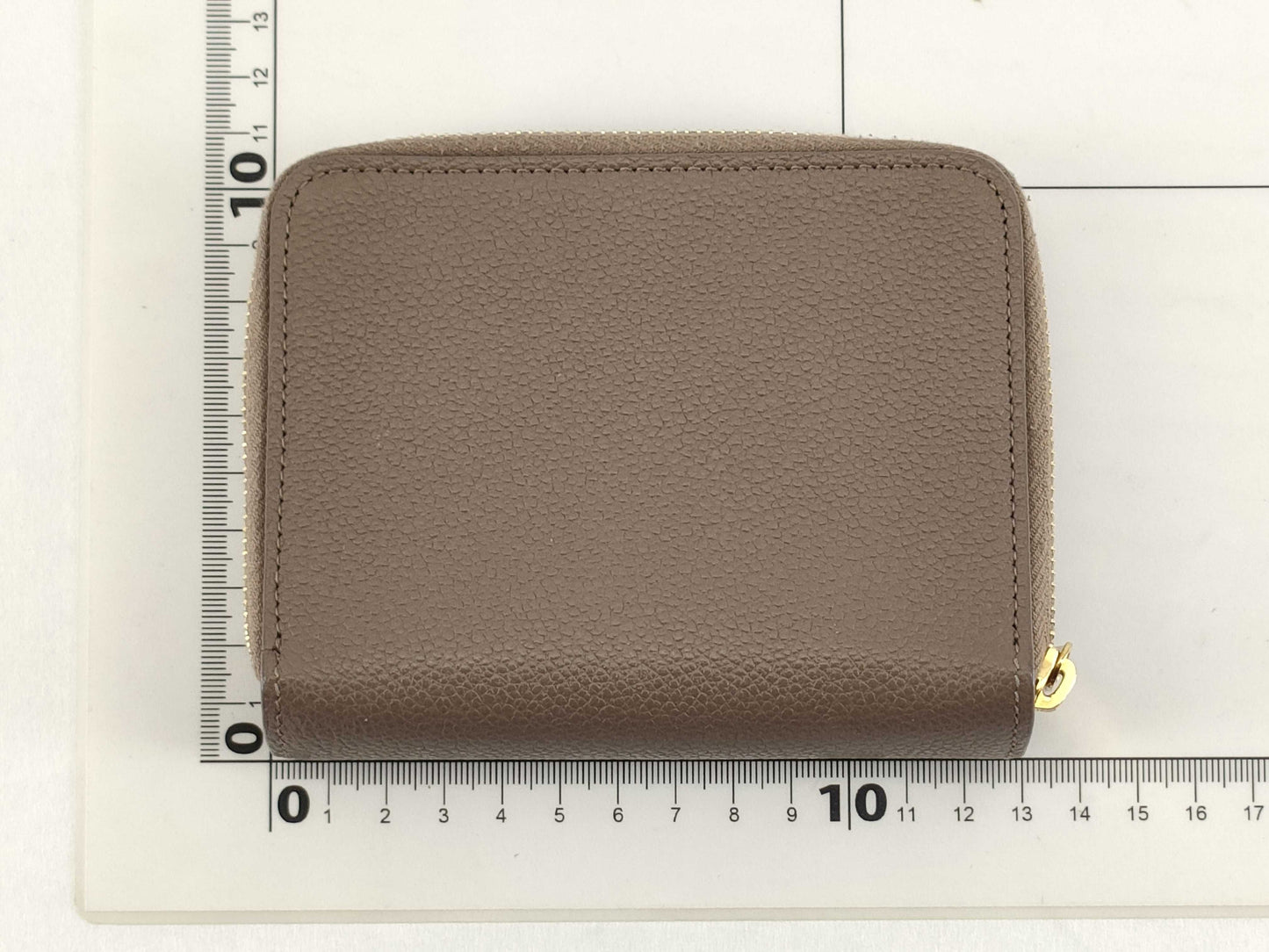 SAINT LAURENT YSL wallet, beige