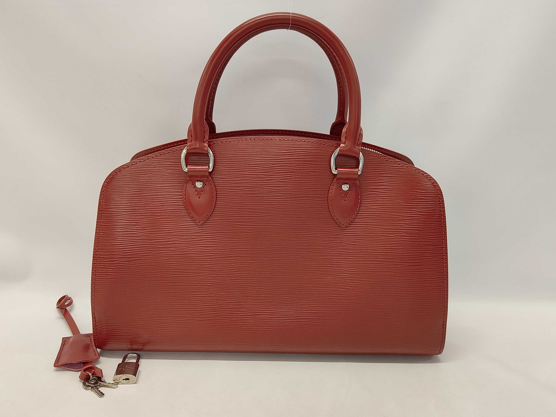 LOUIS VUITTON LV Jasmine Red Handbag