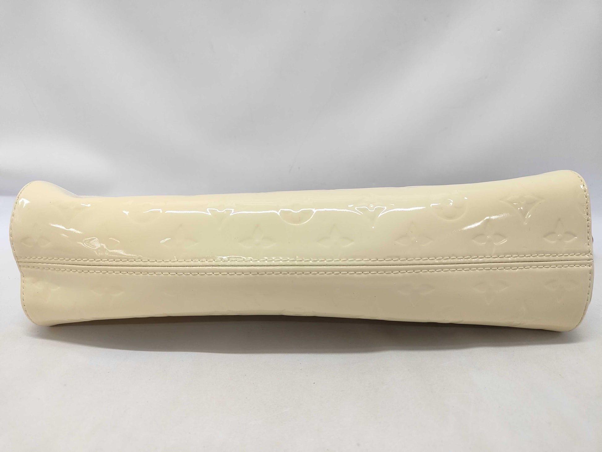 LOUIS VUITTON LV Vernis Roxbury Drive Bag