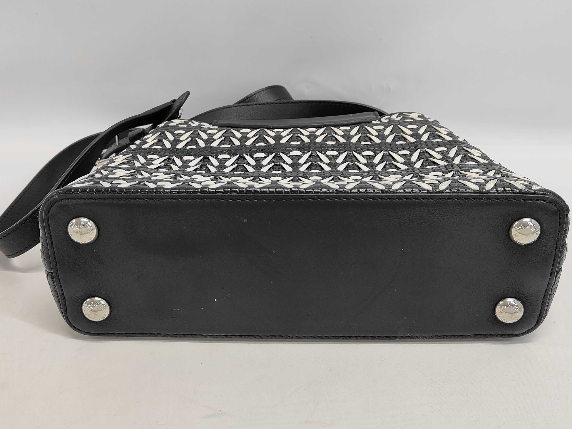 LOUIS VUITTON LV Capucines BB M42641 Handbag