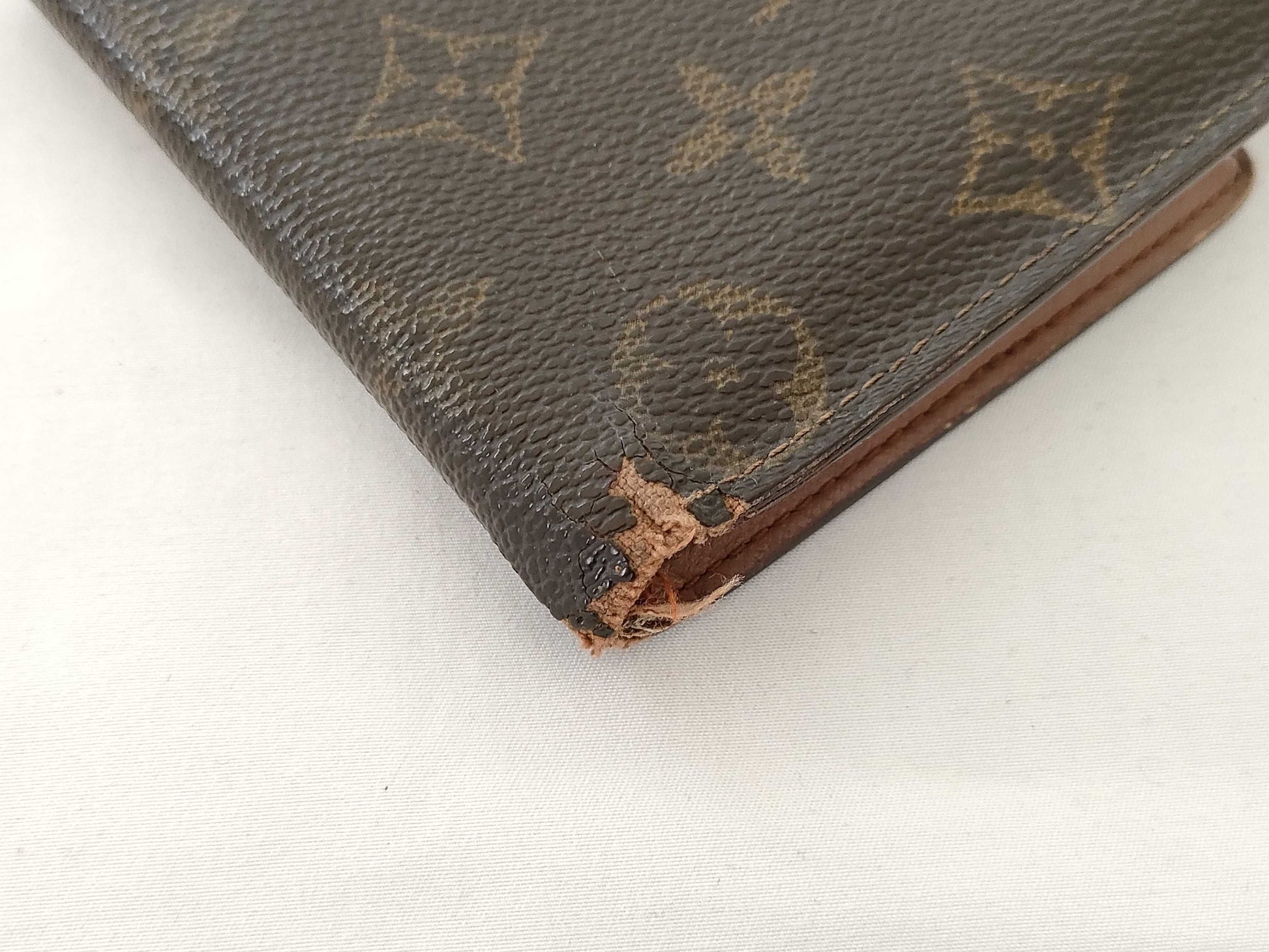 LOUIS VUITTON LOUIS VUITTON Louis Vuitton Wallet and Coin Purse Set of 3