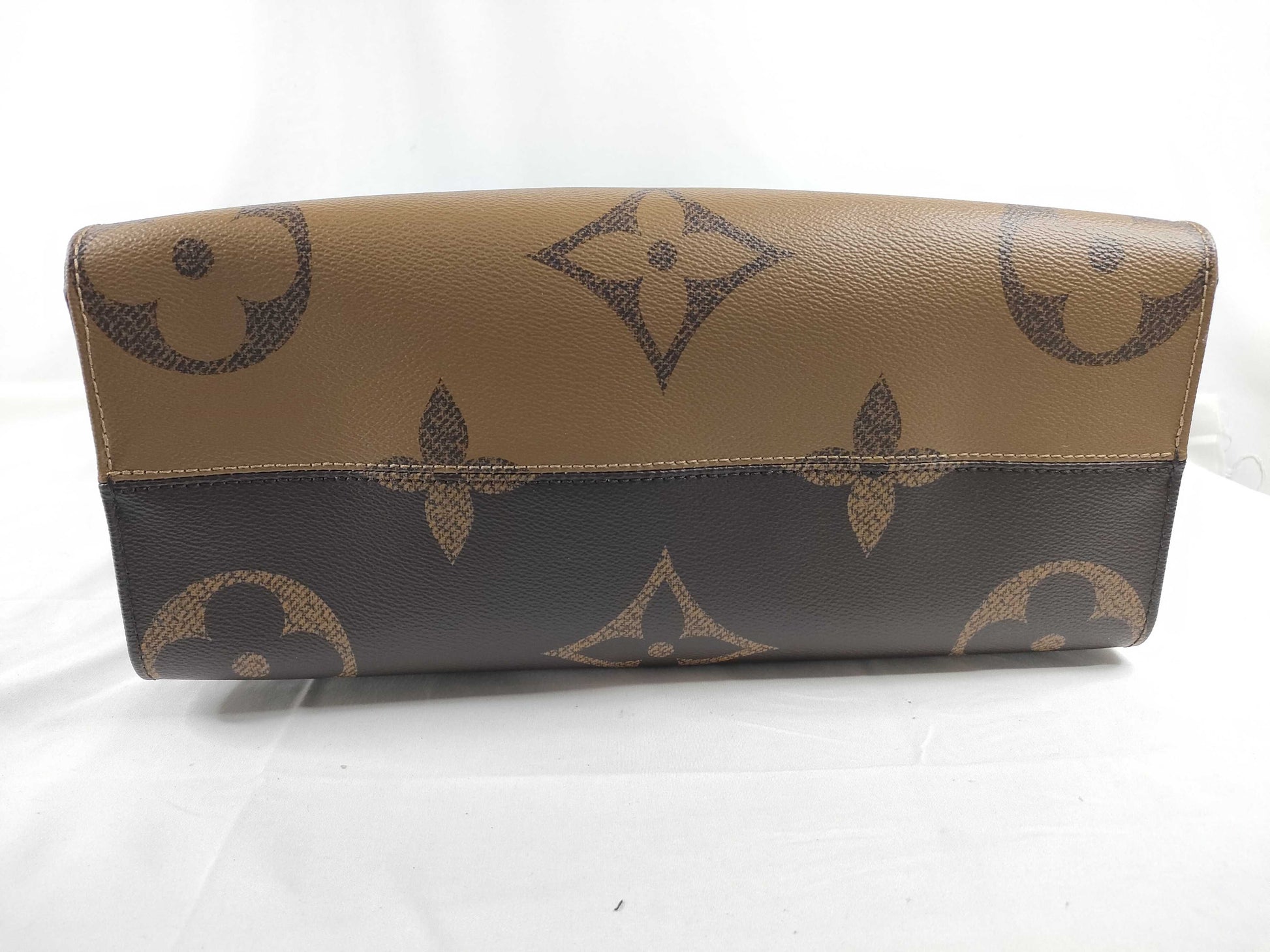 LOUIS VUITTON LOUIS VUITTON M45321 On the Go MM M45321 Tote Bag