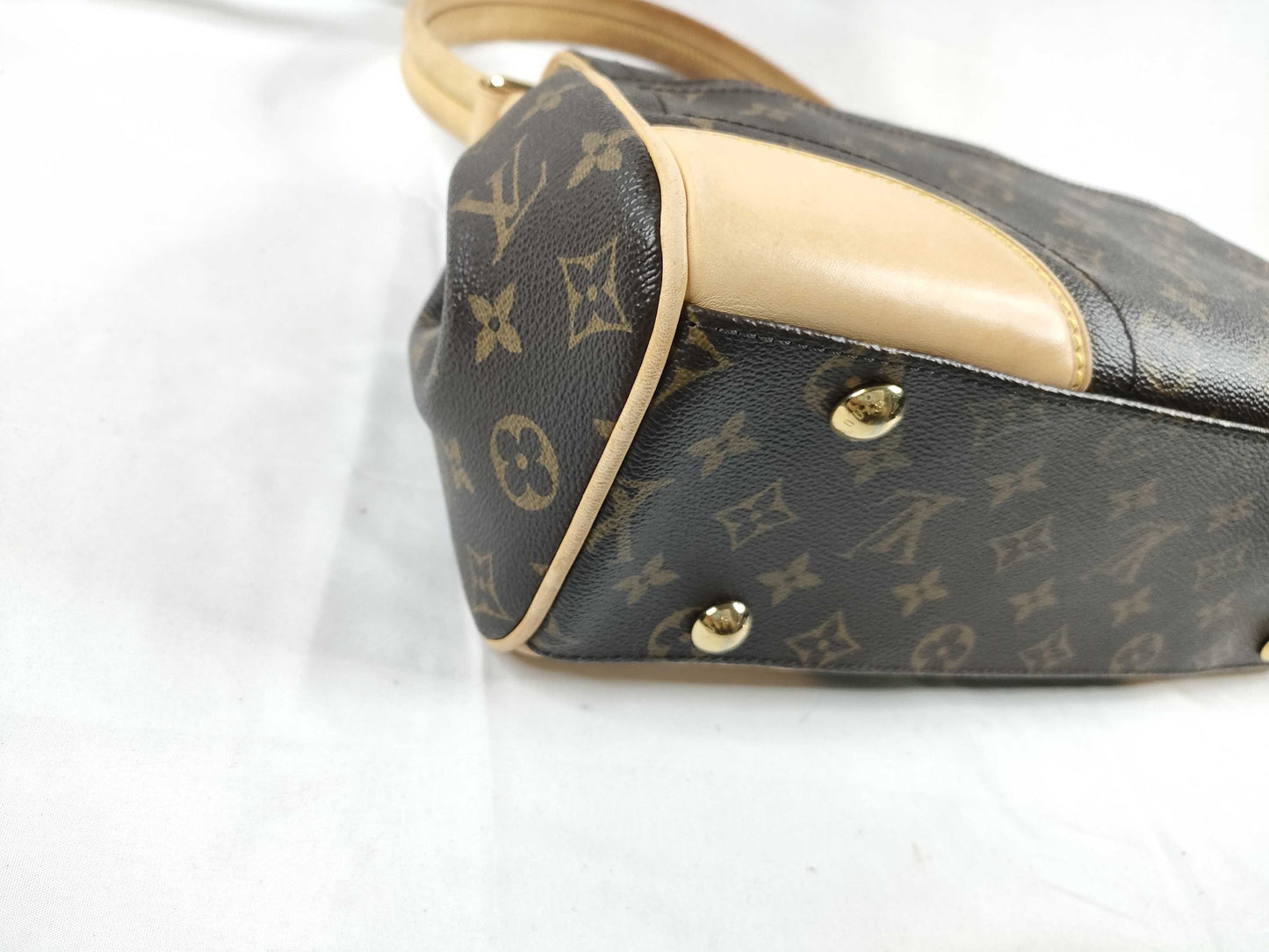 LOUIS VUITTON Monogram Beverly MM Shoulder Bag