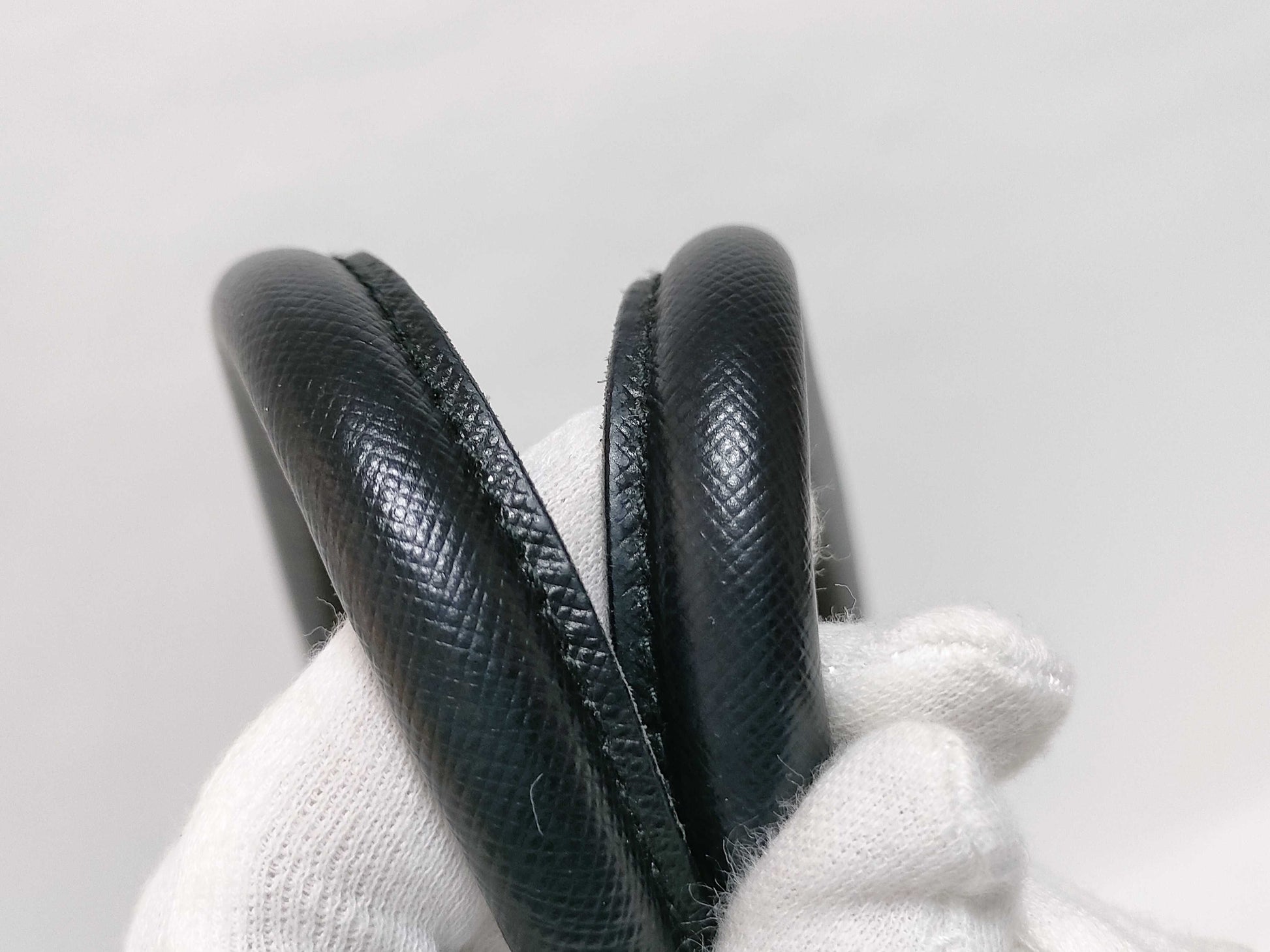 PRADA PRADA Galleria Saffiano Bicolor White and Black Handbag