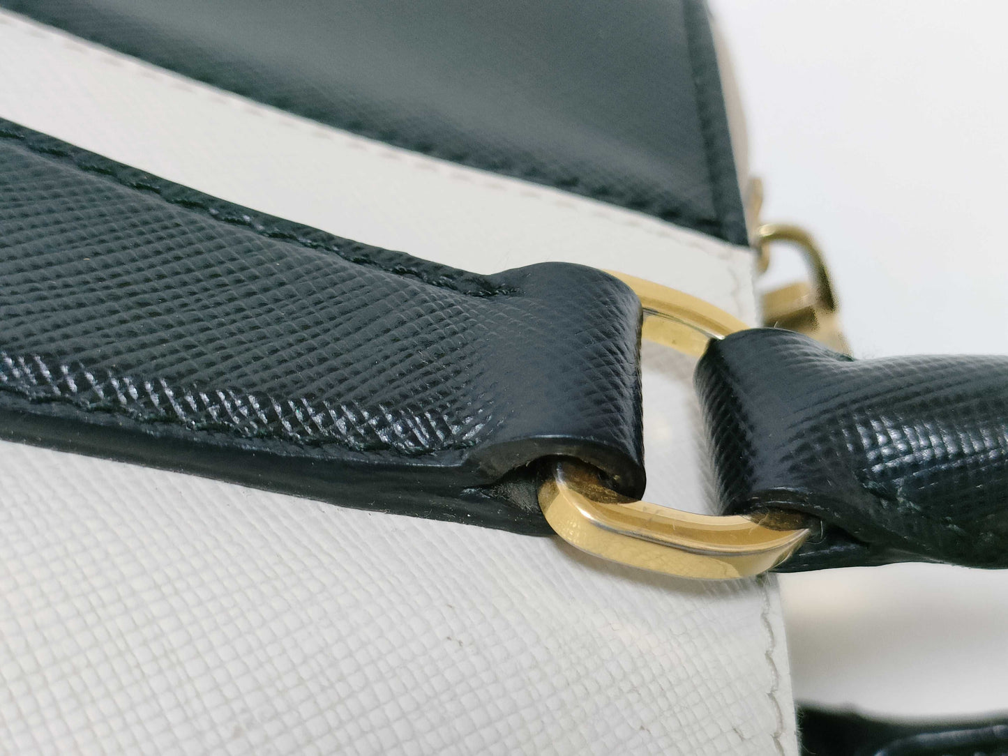 PRADA PRADA Galleria Saffiano Bicolor White and Black Handbag