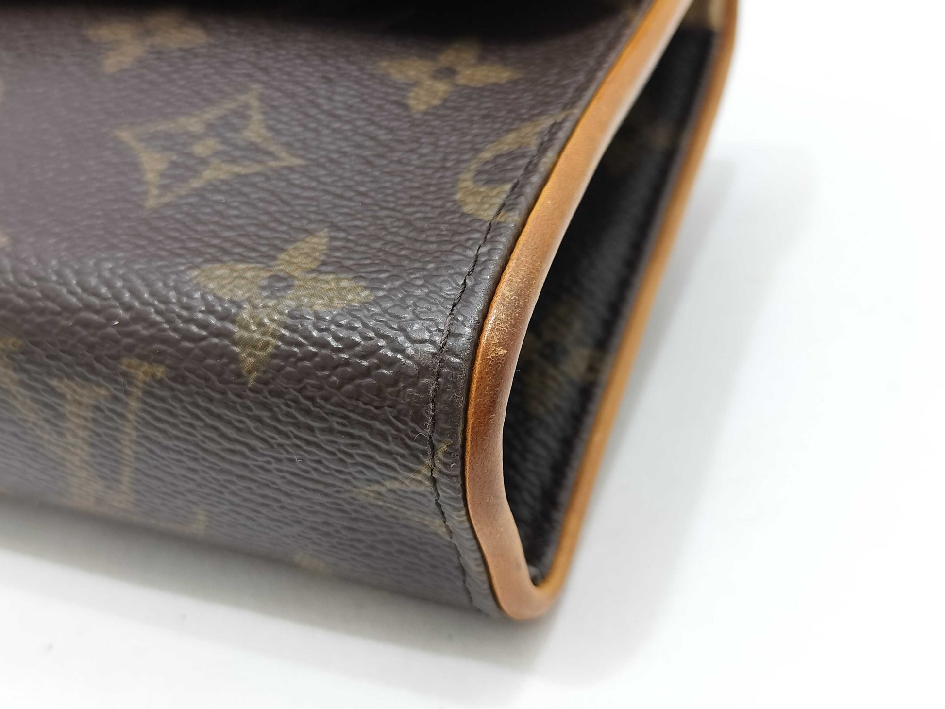 LOUIS VUITTON Monogram Louis Vuitton Pochette Florentine M51855 FL0053 S Pouch