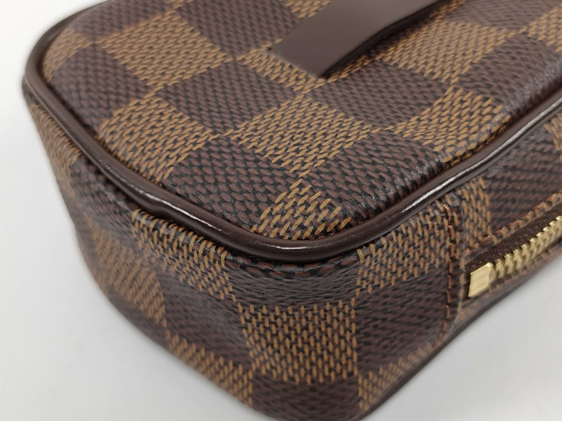 LOUIS VUITTON Damier Shoulder Bag Coin Case