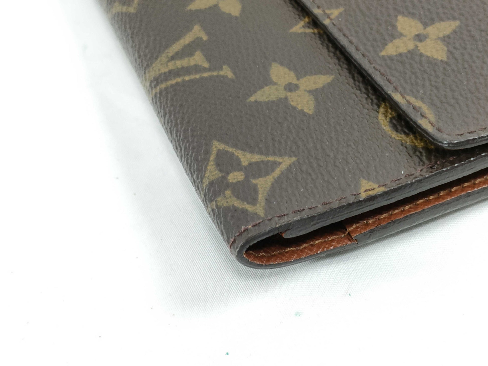 LOUIS VUITTON Monogram Wallet