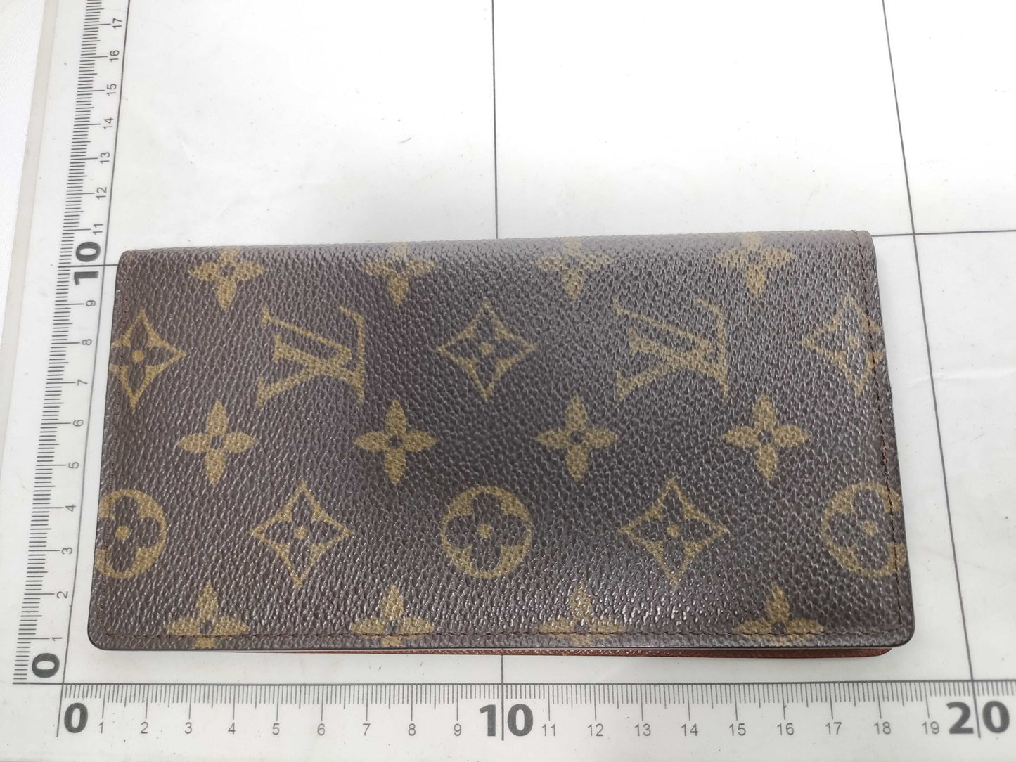 LOUIS VUITTON Monogram Wallet