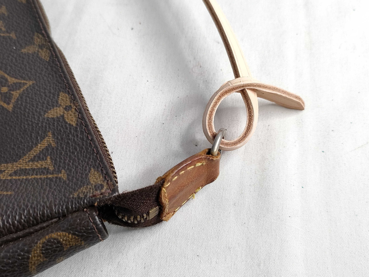 LOUIS VUITTON Monogram Pochette Accessoires M51980 Handbag