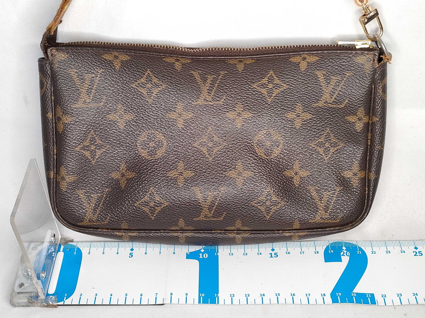 LOUIS VUITTON Monogram Pochette Accessoires M51980 Handbag