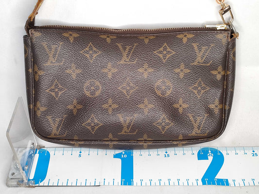 LOUIS VUITTON Monogram Pochette Accessoires M51980 Handbag