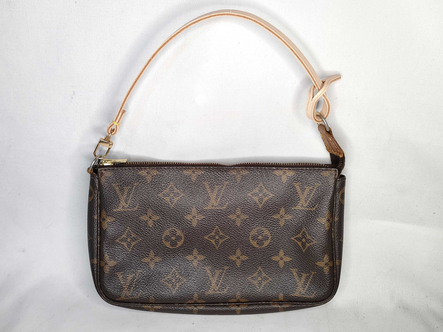 LOUIS VUITTON Monogram Pochette Accessoires M51980 Handbag