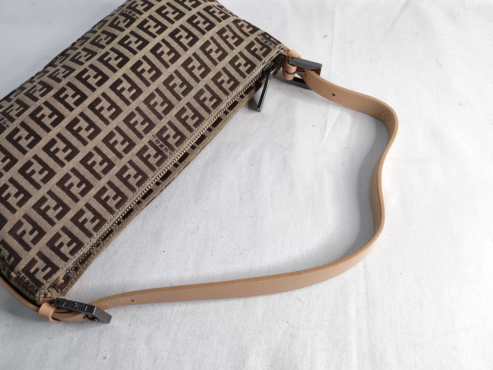 FENDI FENDI Accessory Pouch Handbag Zucchino Handbag