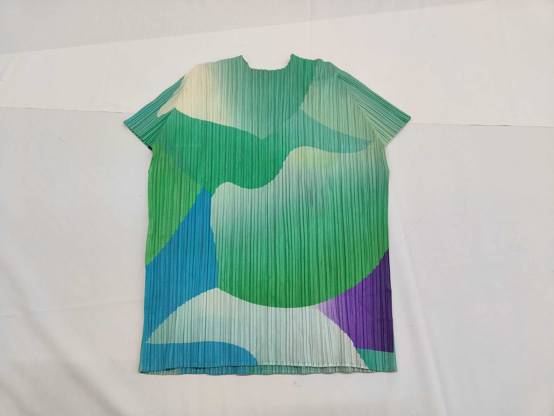 ISSEY MIYAKE Pleats Please all-over print blouse top