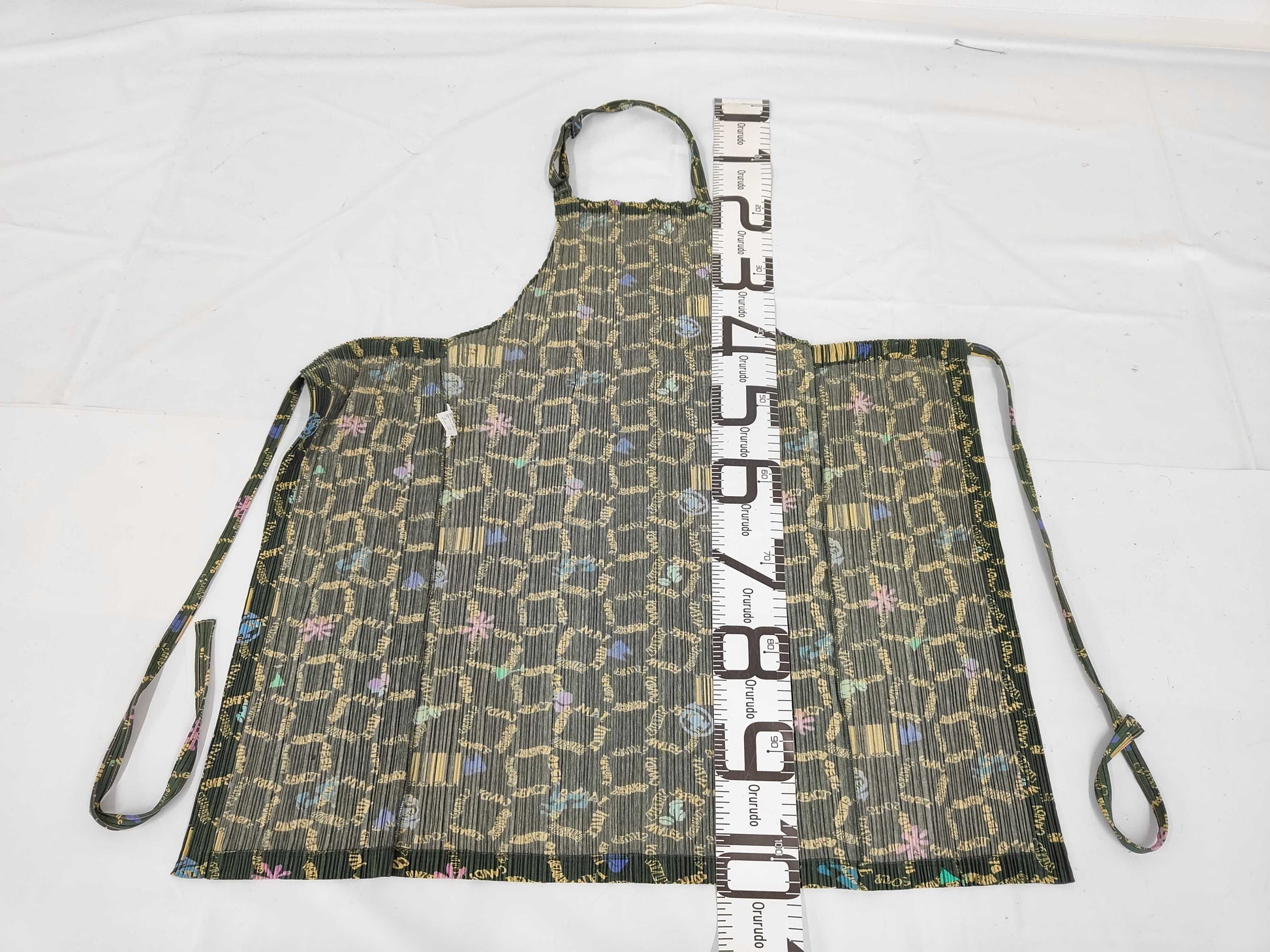 ISSEY MIYAKE Pleats Please All-Over Print Apron Other Apparel