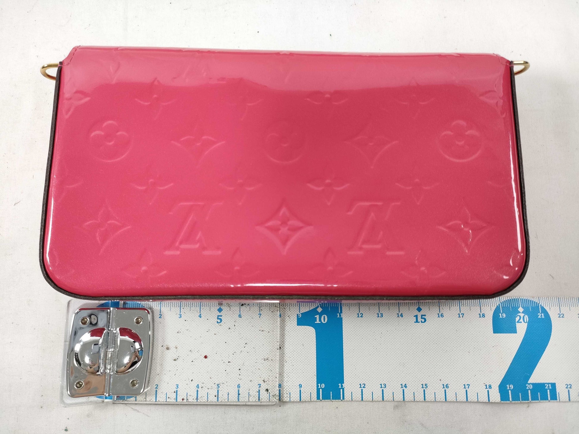 LOUIS VUITTON Vernis Pochette Felicie Shoulder Bag