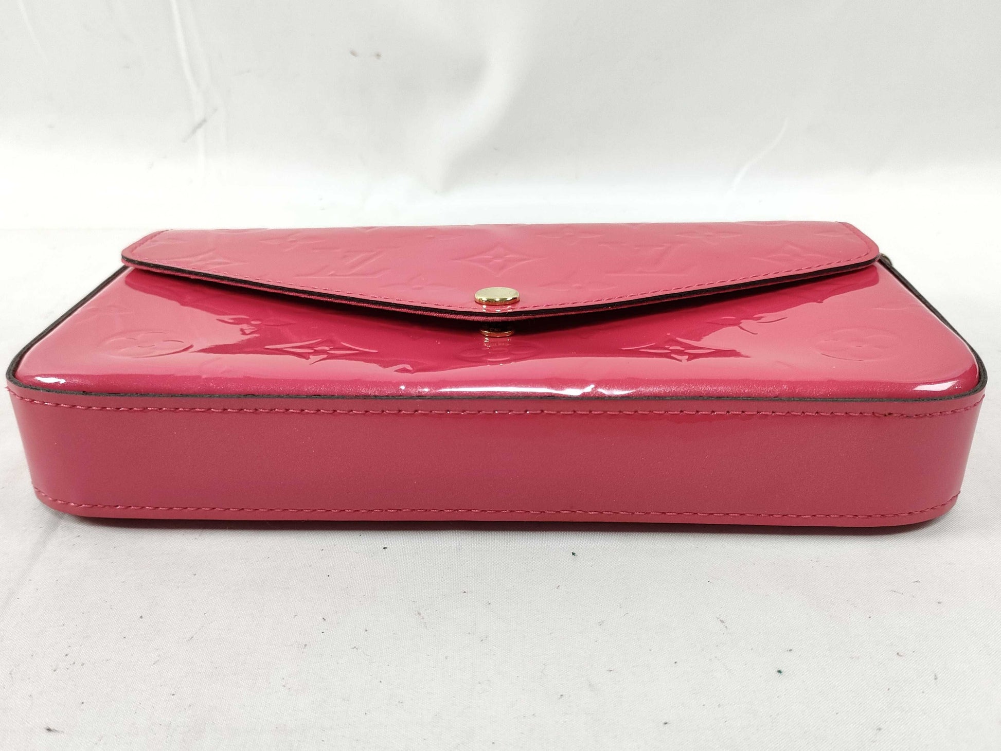 LOUIS VUITTON Vernis Pochette Felicie Shoulder Bag
