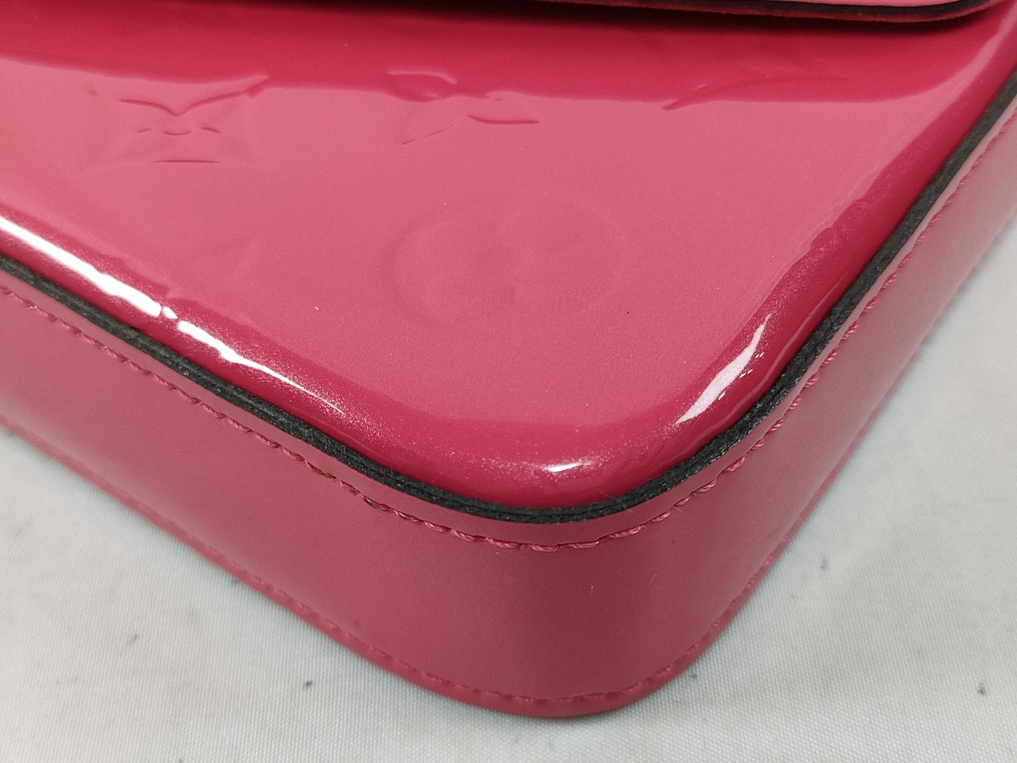 LOUIS VUITTON Vernis Pochette Felicie Shoulder Bag