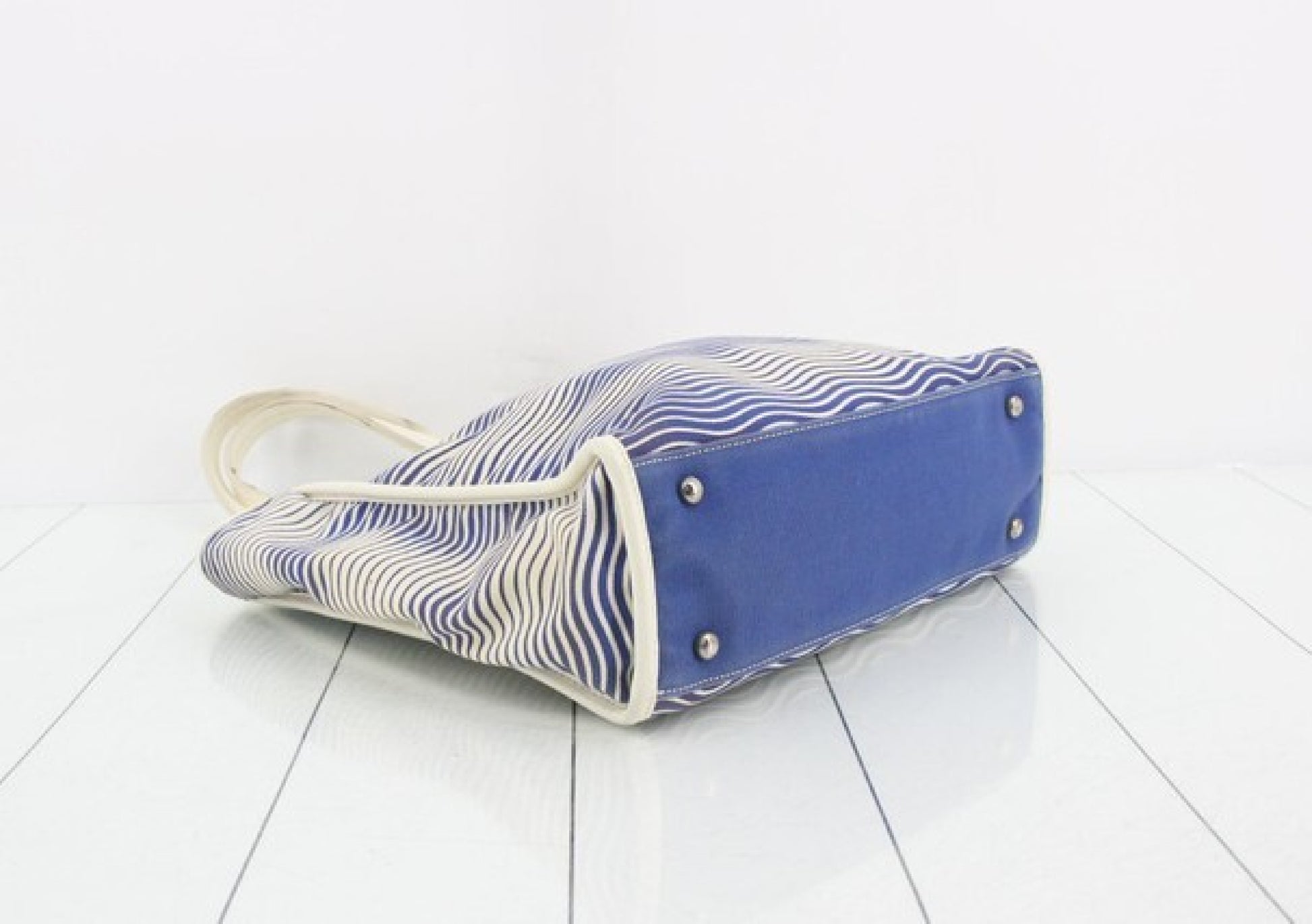 CHANEL Magic CC Icon Series Sticker, No. 11, with Bag, Tote Bag