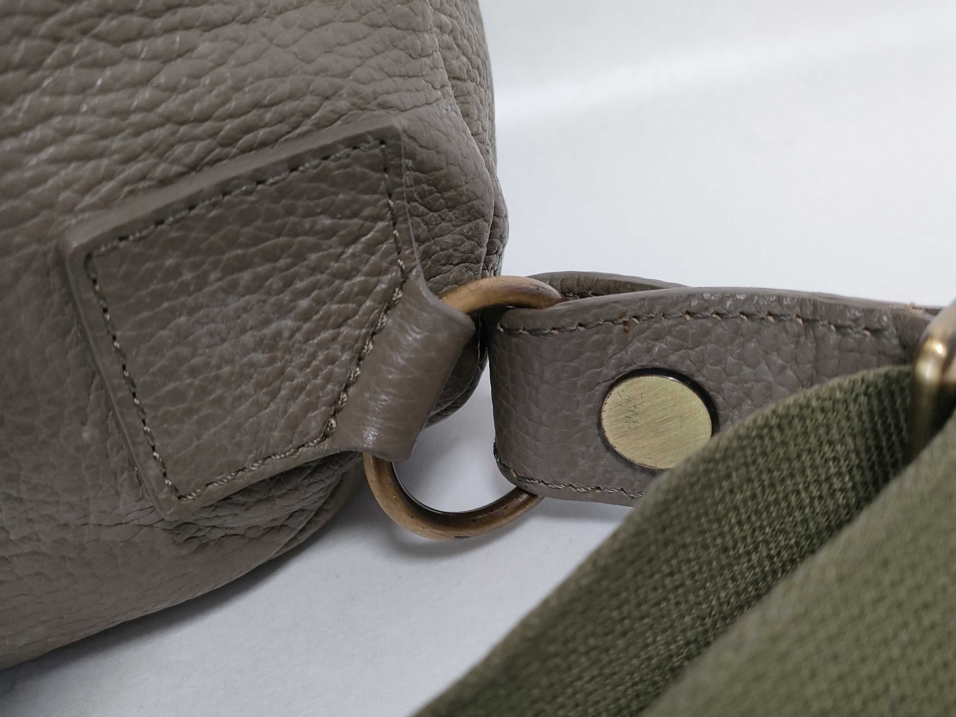 HUNTING WORLD Hunting World Shoulder Bag, Gray Leather