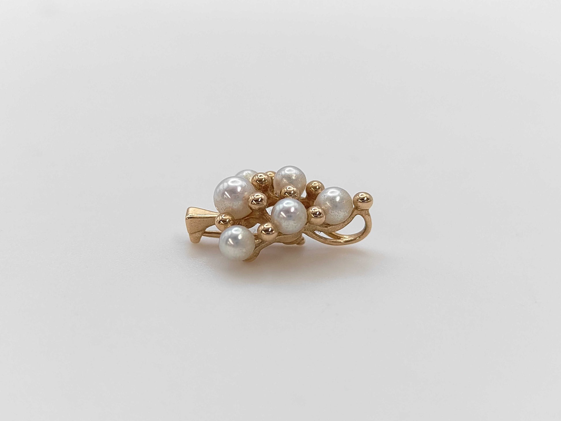 MIKIMOTO Tree Motif Pearl Brooch, Diameter: Approx. 3.5-4.4mm, 18K Gold, 2.9g 