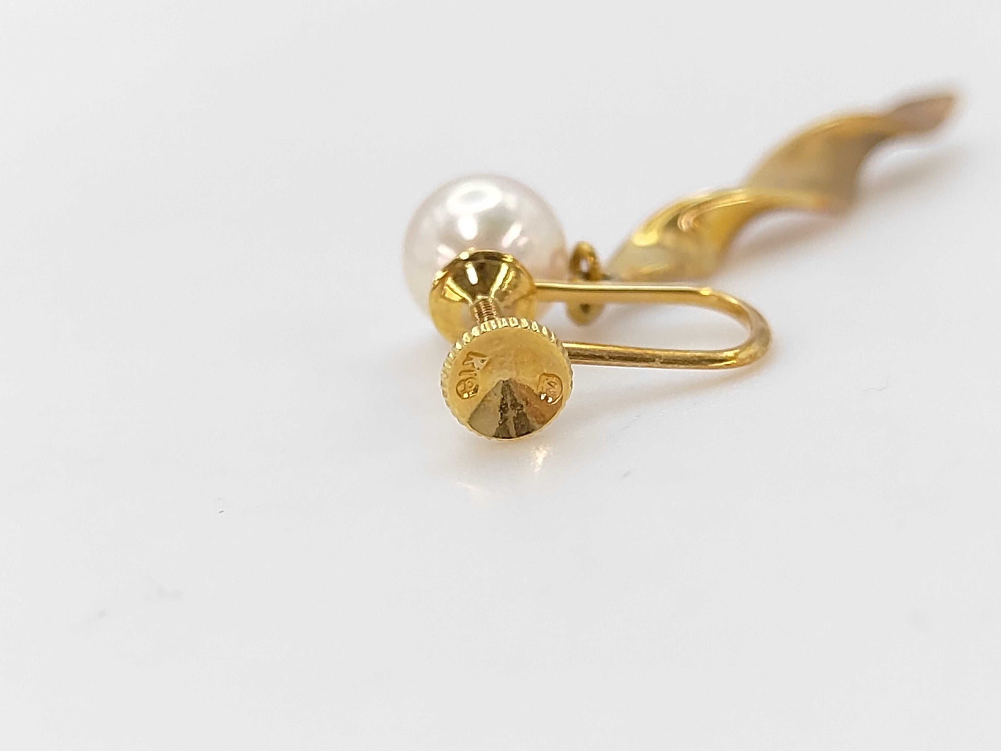 MIKIMOTO Pearl Earrings, Diameter Approx. 6.4mm x 2, 18K Gold, 4.3g 