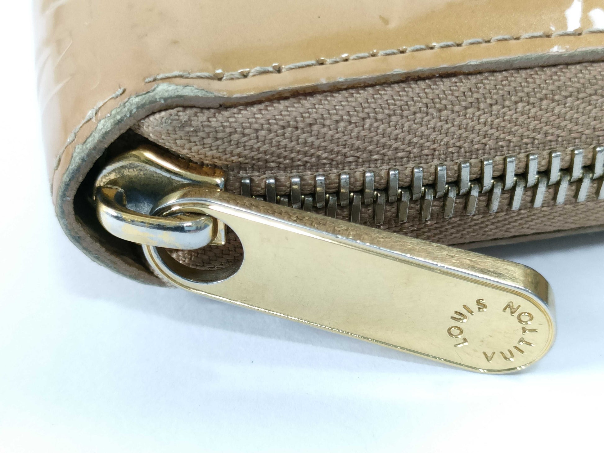 LOUIS VUITTON Vernis Louis Vuitton Long Wallet Vernis Wallet