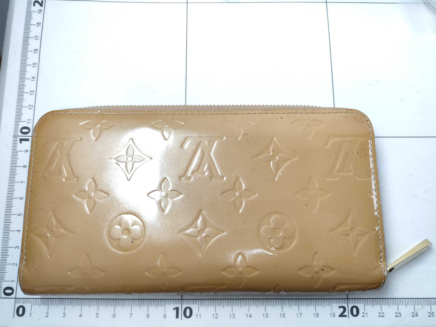 LOUIS VUITTON Vernis Louis Vuitton Long Wallet Vernis Wallet