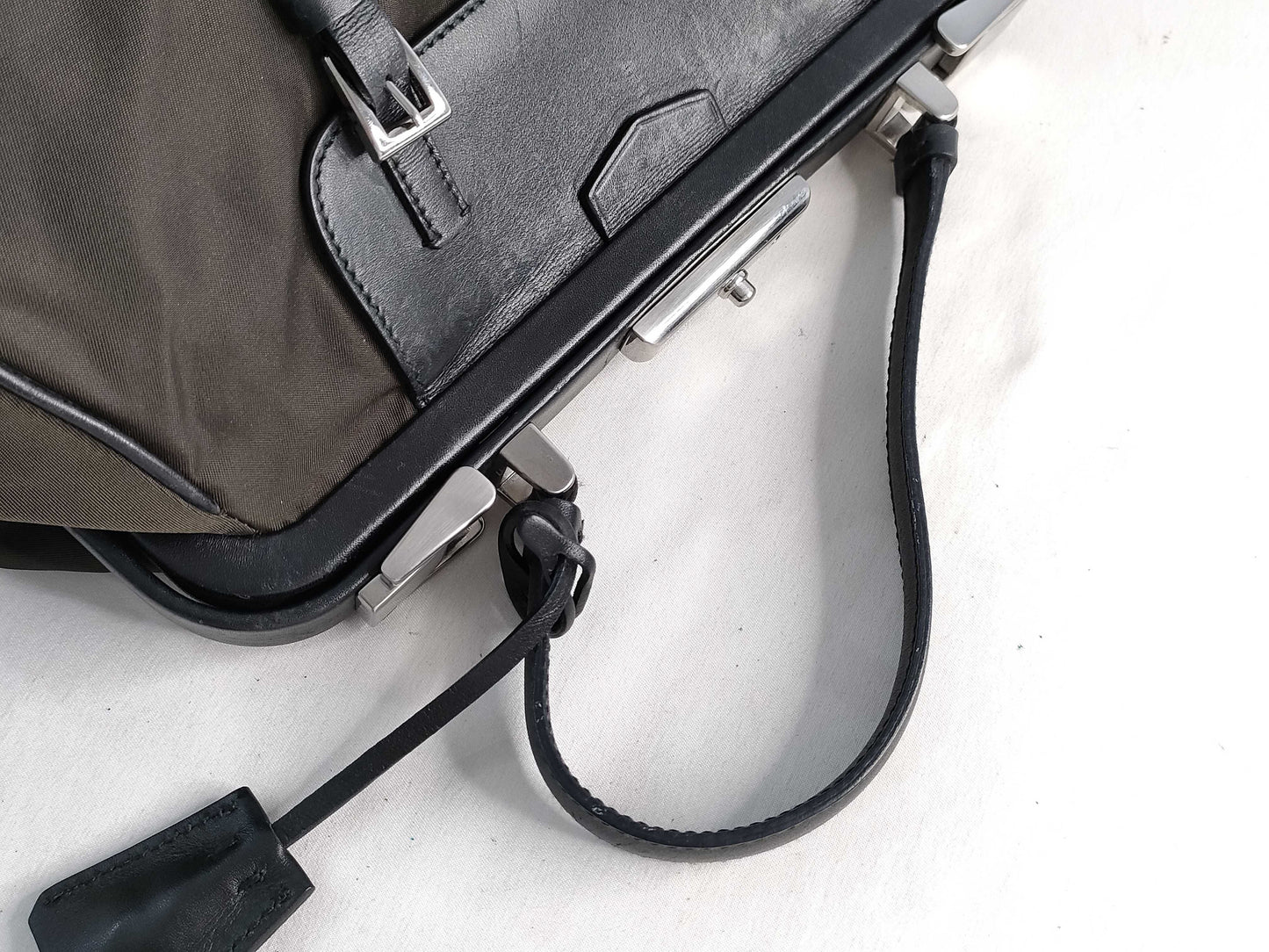 PRADA Nylon Prada PRADA Clasp Nylon Handbag Handbag