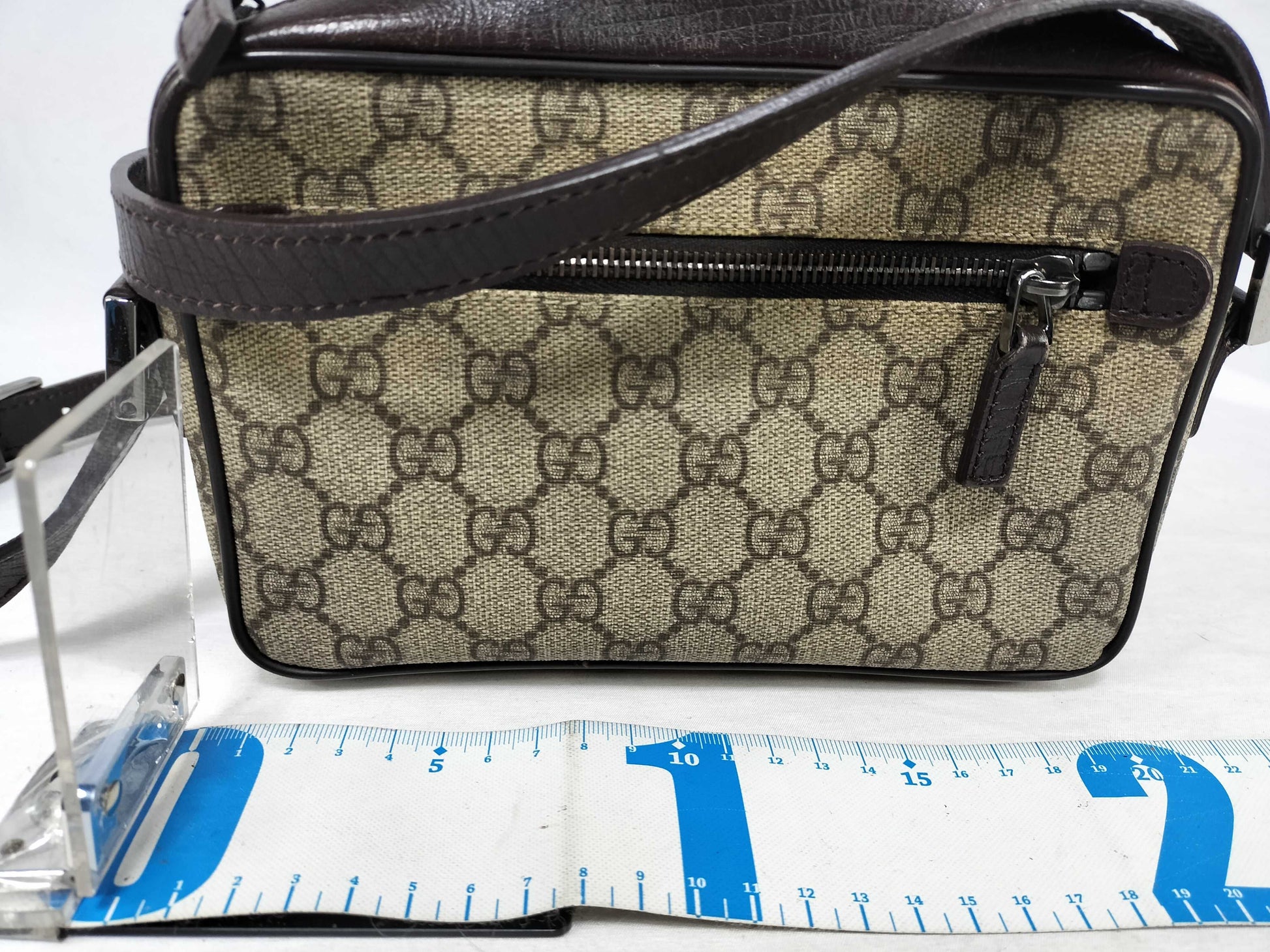 GUCCI GG Supreme Gucci Sherry Line Shoulder Bag GG Supreme Brown Shoulder Bag